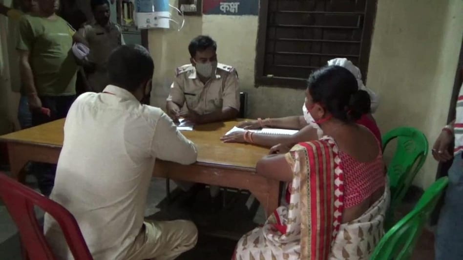 पुलिस ने पीड़िता की शिकायत पर मामला दर्ज कर आरोपी को गिरफ्तार कर लिया