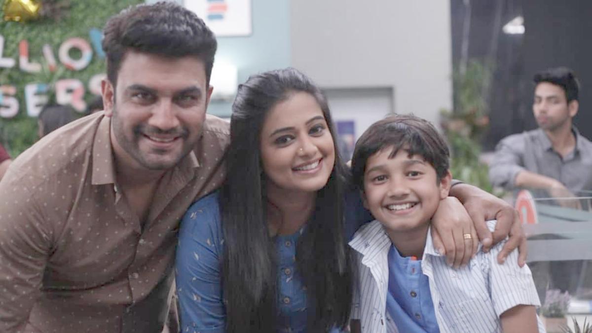 शरद केलकर, प्रियामणि