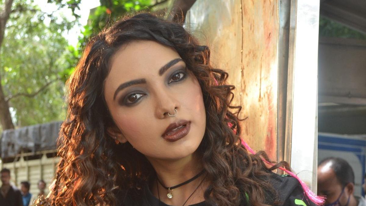 कुमकुम भाग्य में बदला पूजा बनर्जी का लुक, गली बॉय से है प्रेरित