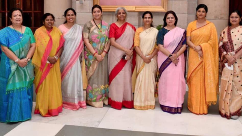 Modi Cabinet Reshuffle LIVE: कैबिनेट विस्तार से पहले कई नेताओं का इस्तीफा, 43 नेता बनेंगे मंत्री - PM Modi Cabinet Expansion Cabinet Reshuffle Center Ministers Resigned new Leaders in Cabinet live ...