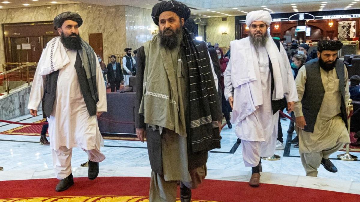 अब्दुल गनी बरादर के साथ तालिबान के अन्य नेता (फाइल फोटो)