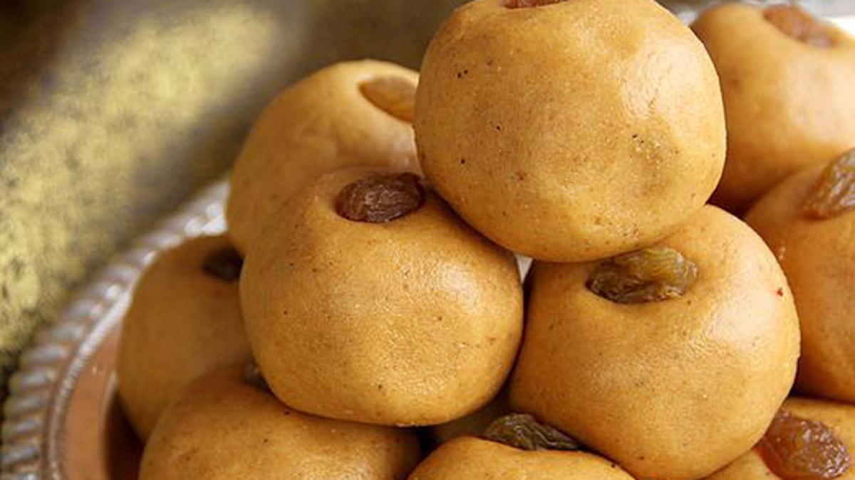 Besan Ladoo Recipe in Hindi