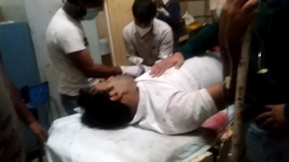 जम्मू-कश्मीर के राजौरी में बीजेपी नेता पर ग्रेनेड से हमला, 5 लोग घायल - Jammu Kashmir Grenade attack on BJP leader Jasbir singh in Rajouri 5 injured NTC - AajTak