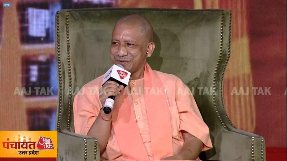 पंचायत आजतक 2021: मैं योगी भी हूं और कर्मयोगी भी, हर दिन एक परीक्षा से गुजरता हूं: सीएम आदित्यनाथ पंचायत आजतक 2021: मैं योगी भी हूं और कर्मयोगी भी, हर दिन एक परीक्षा से गुजरता हूं: सीएम आदित्यनाथ