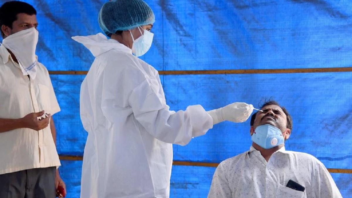 केरल में एक लाख से अधिक कोरोना के एक्टिव केस (फाइल फोटो)