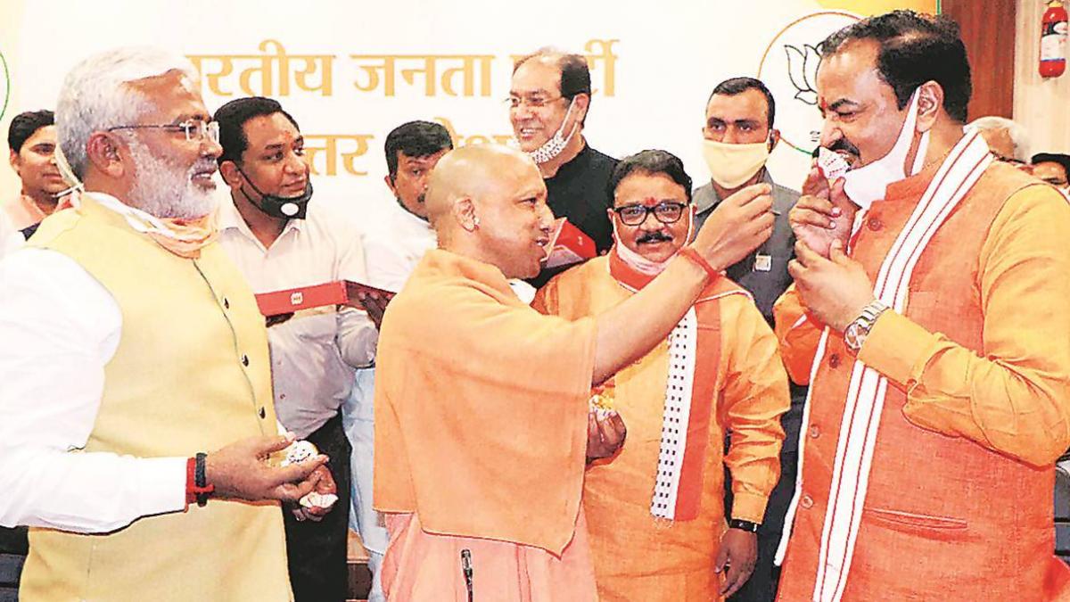 स्वतंत्रदेव सिंह, योगी आदित्यनाथ, केशव मोर्या (फाइल फोटो)