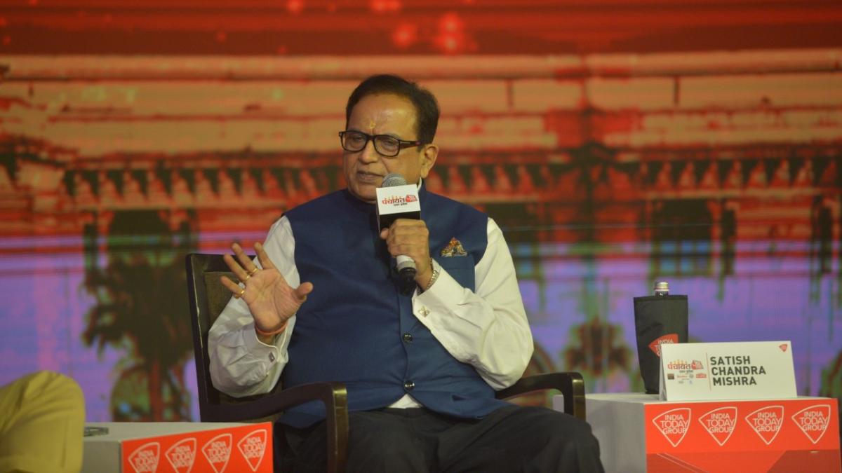 पंचायत आज तक 2021: बीएसपी में इतनी लंबी पारी का सीक्रेट क्या है? सतीश चंद्र मिश्र ने ये दिया जवाब पंचायत आज तक 2021: बीएसपी में इतनी लंबी पारी का सीक्रेट क्या है? सतीश चंद्र मिश्र ने ये दिया जवाब