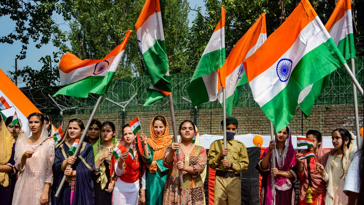 जम्मू-कश्मीर के बच्चे (फोटो- पीटीआई)