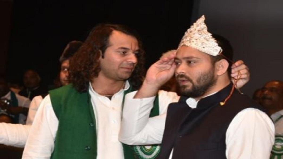 तेज प्रताप और तेजस्वी यादव 