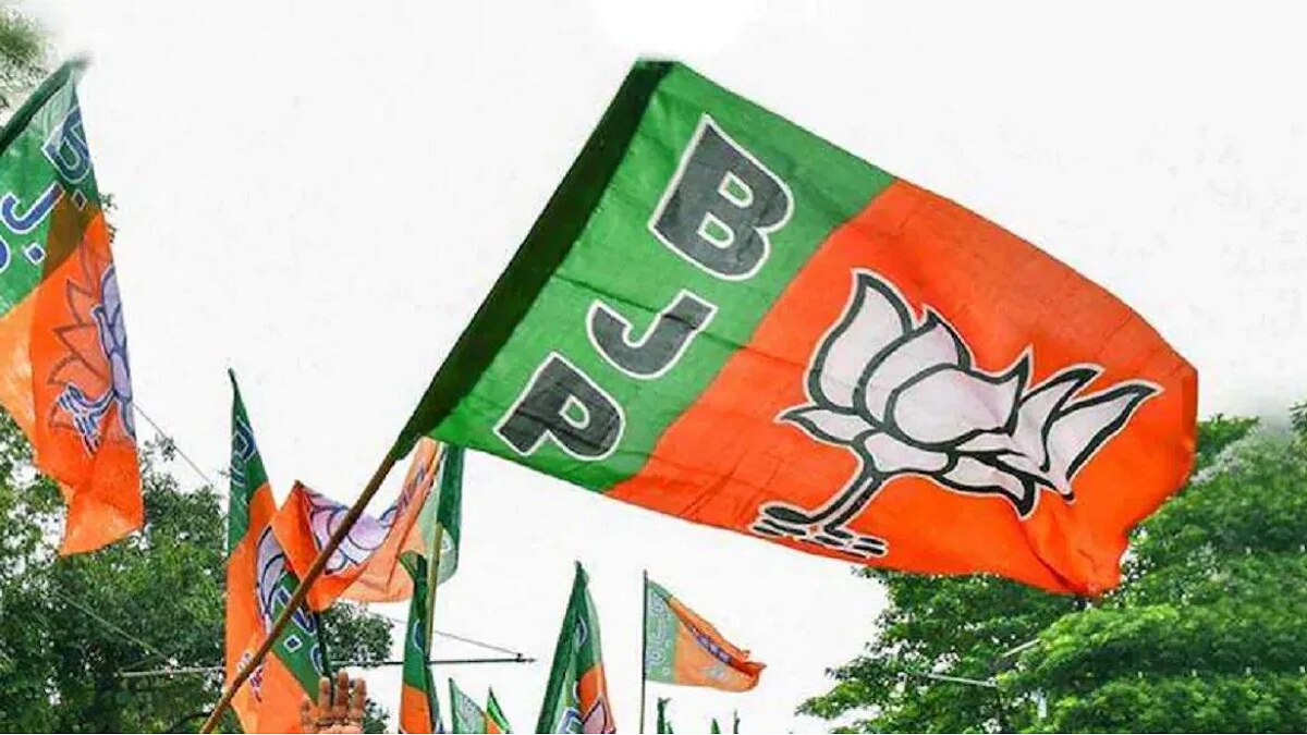 यूपी विधानसभा चुनाव से पहले बीजेपी ने तैयारियां तेज कर दी हैं.