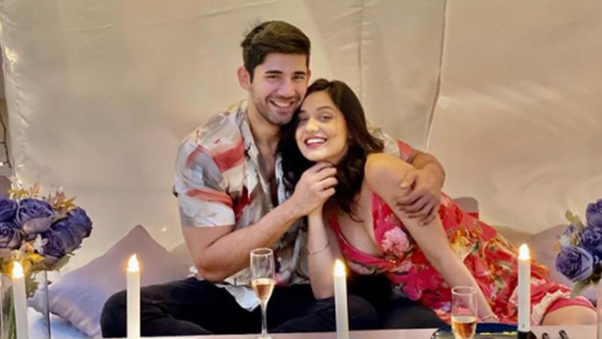 वरुण सूद और दिव्या अग्रवाल