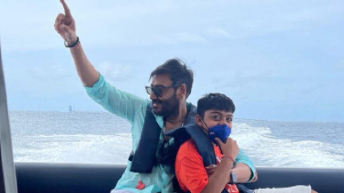 मालदीव में बेटे संग अजय देवगन ने बिताए कीमती पल, शेयर की थ्रोबैक फोटो