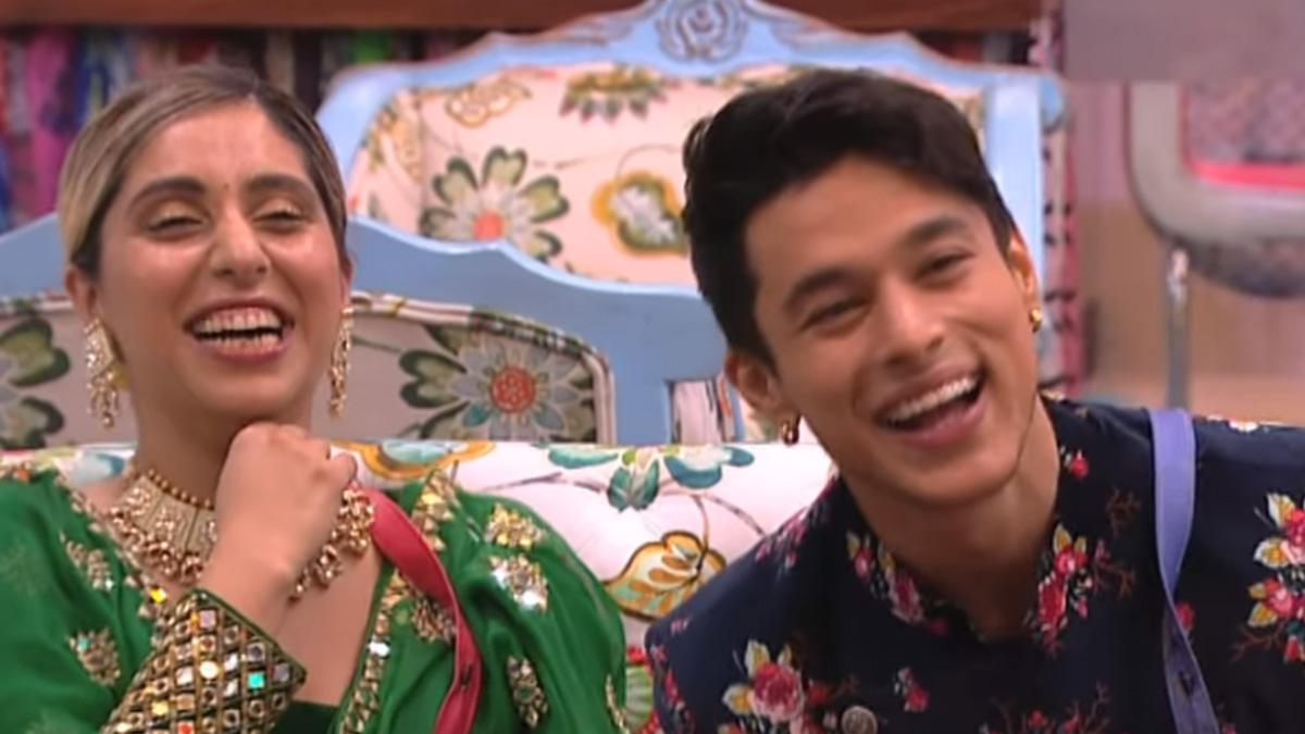 क्या प्रतीक के लिए धड़कने लगा है नेहा का दिल, फीलिंग्स या गेम प्लान?