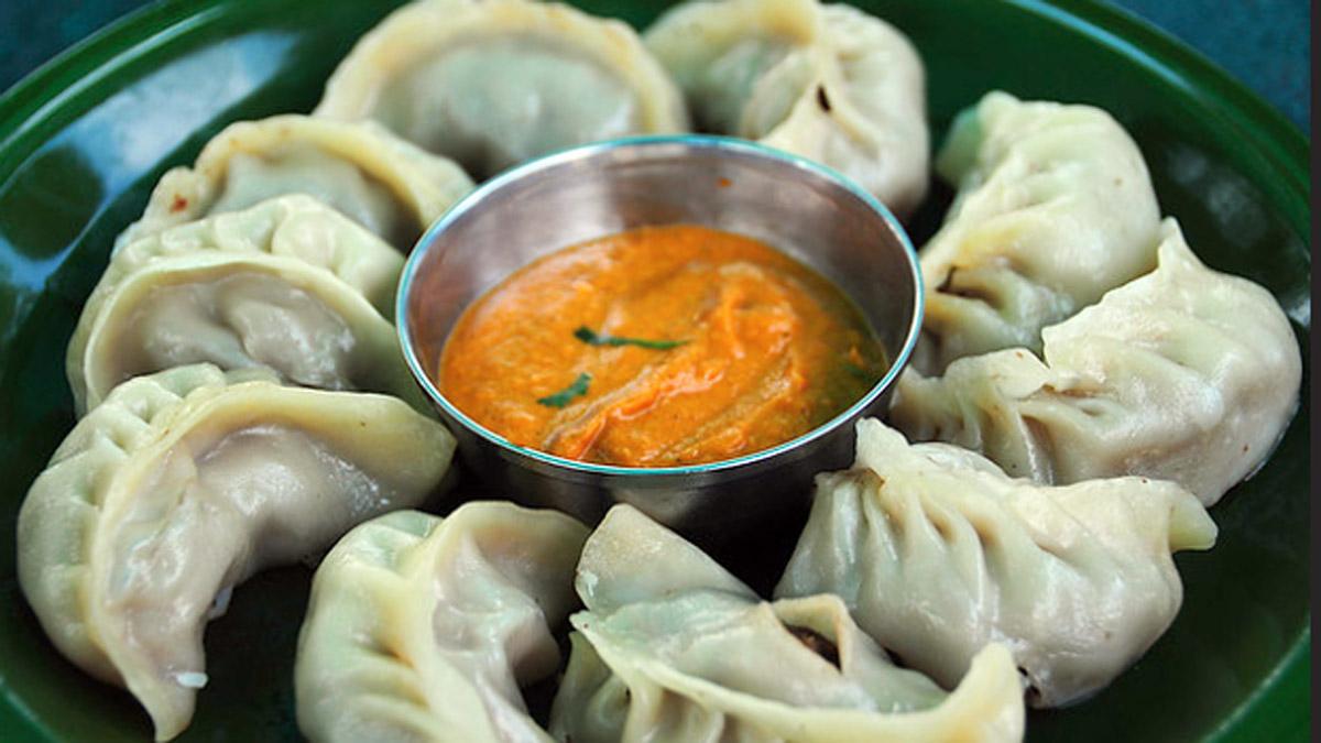 Chicken Momos Recipe in Hindi