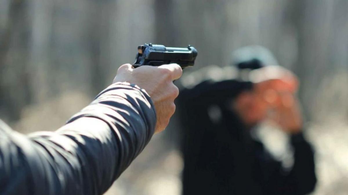 टशन दिखाने के चक्कर में 16 साल के लड़के ने अपने ही दोस्त को मार दी गोली