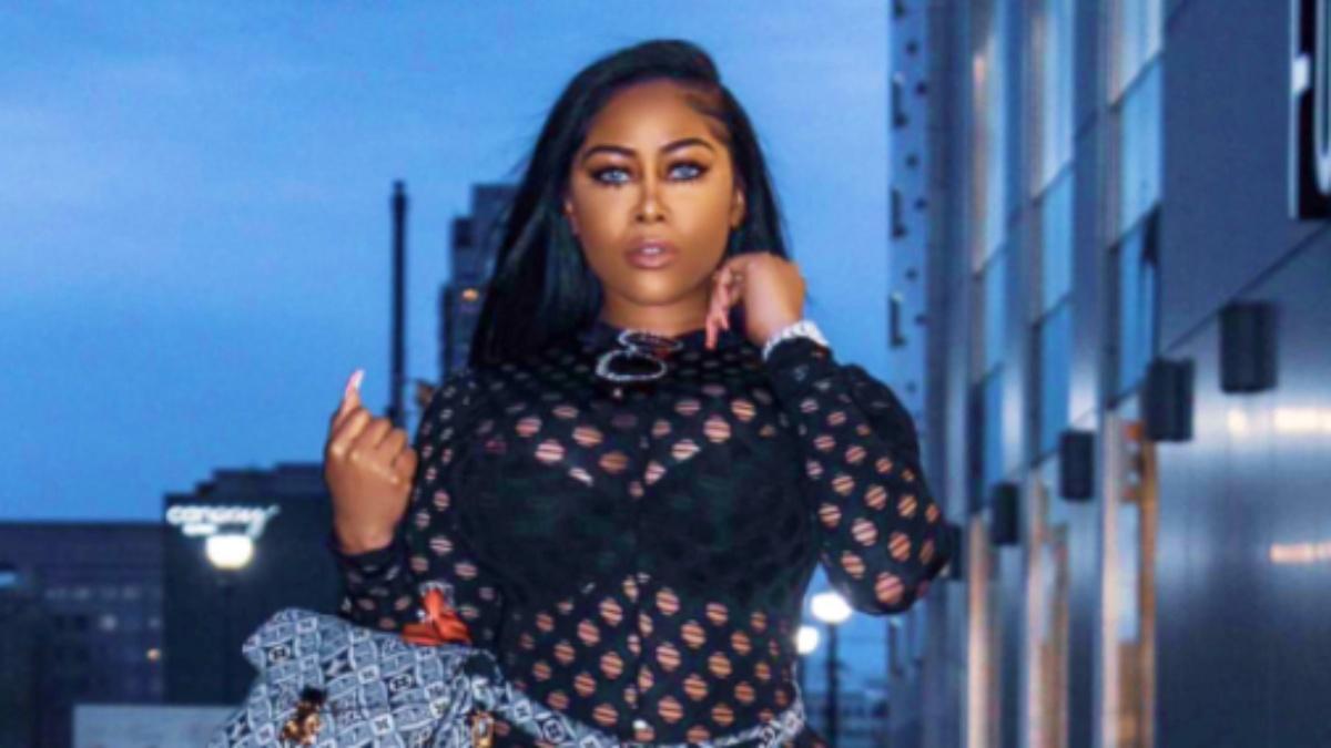 'हर पुरुष करना चाहता है मुझे डेट', मॉडल बोली- खूबसूरती बनी समस्या