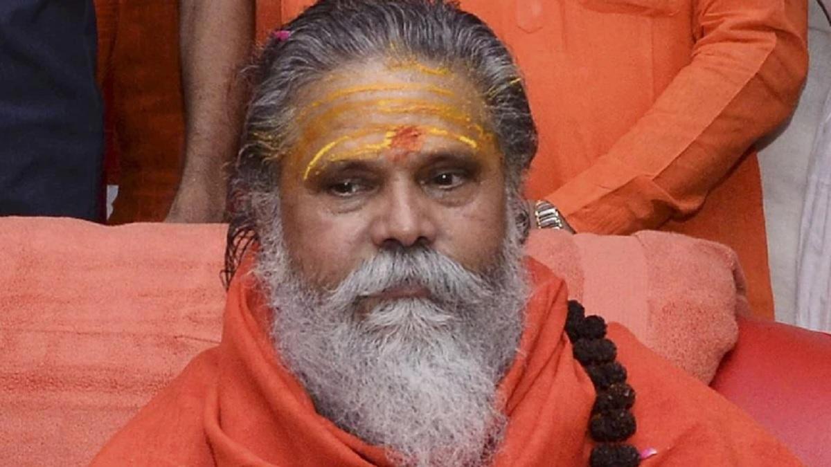 Akhara Parishad Narendra Giri: अखाड़े क्या होते हैं और कैसे बनते हैं? जानें क्या है इनकी परंपरा