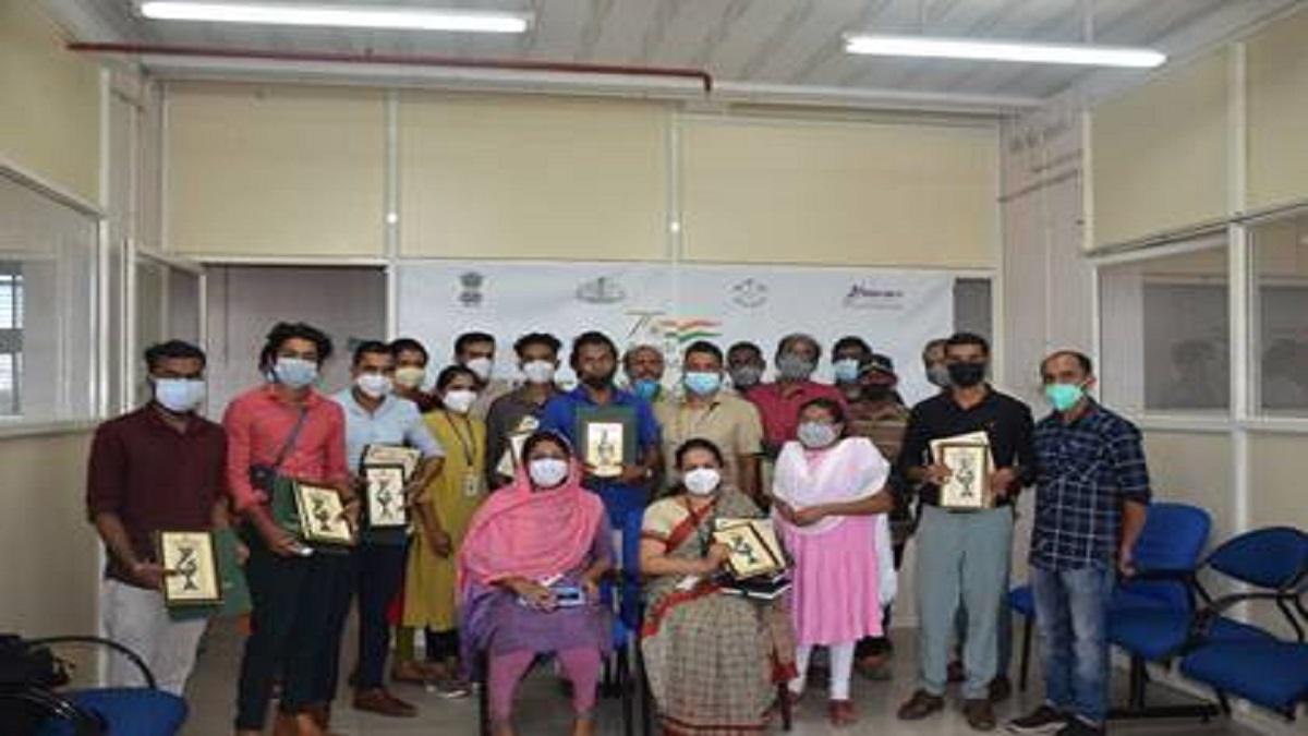 75 Divyangjan Felicitated By Hunarbaaz Awards