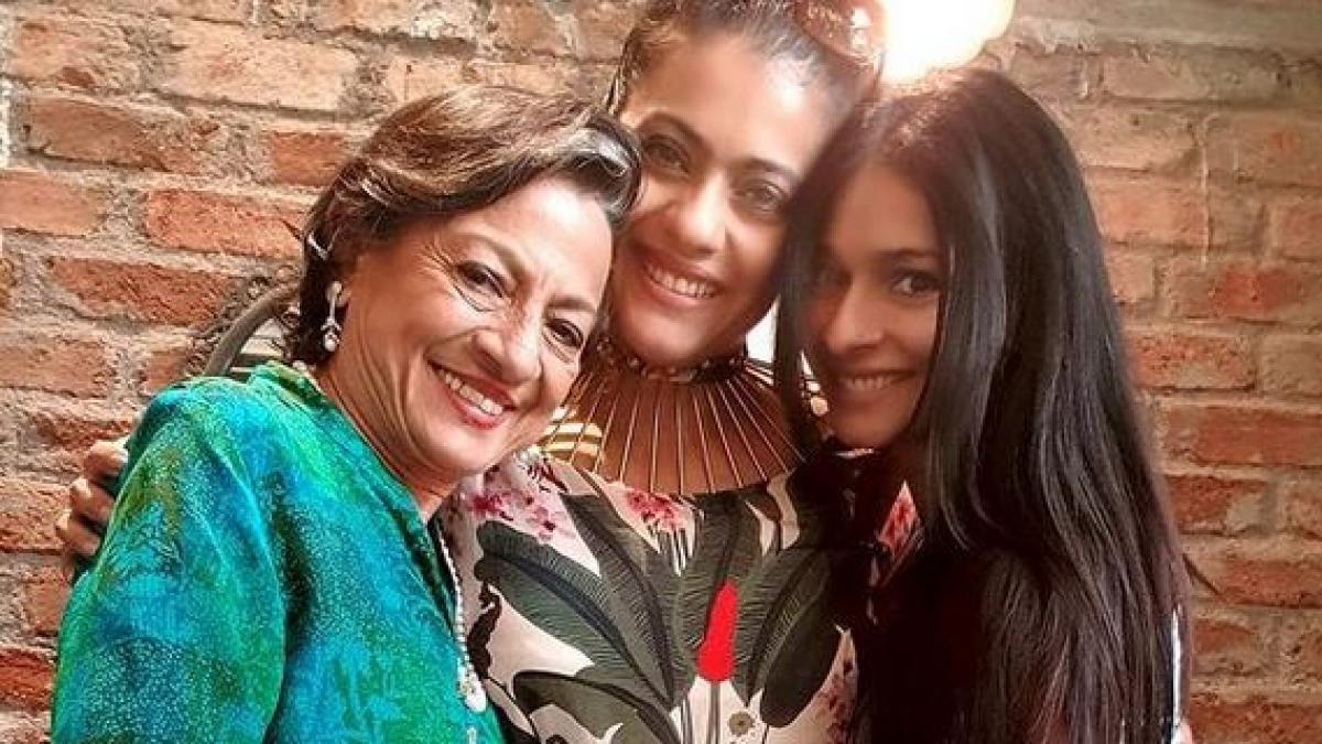 काजोल-तनीषा ने खास अंदाज में मनाया मां तनुजा का बर्थडे, बॉलीवुड थीम पर बना केक