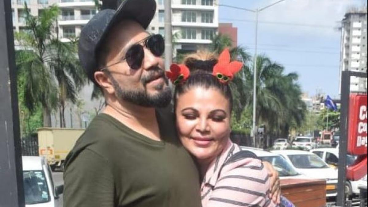 मीका सिंह संग राखी सावंत