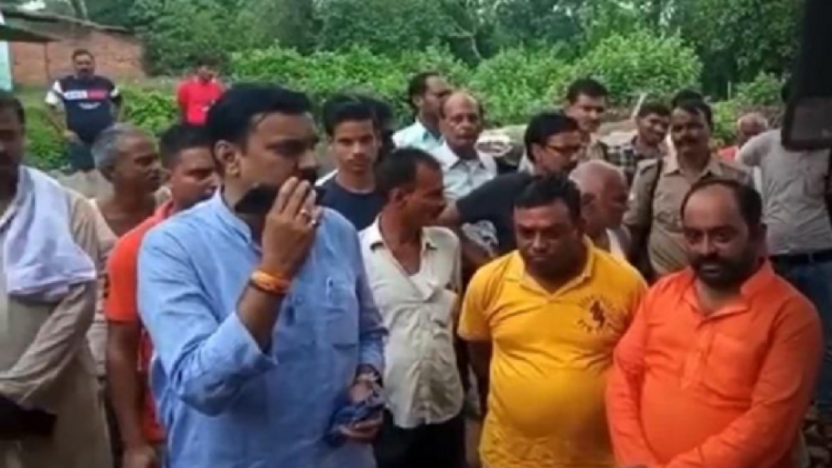 बीजेपी विधायक शशांक त्रिवेदी का वीडियो वायरल