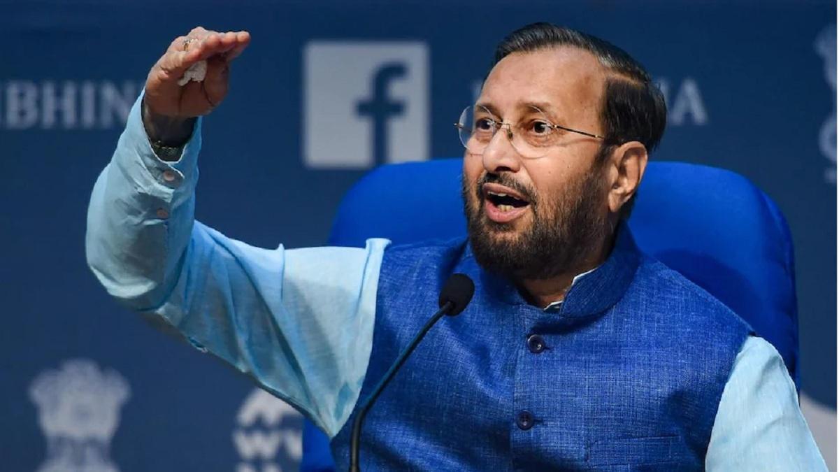 पूर्व केंद्रीय मंत्री व बीजेपी नेता प्रकाश जावड़ेकर. (फाइल फोटो)