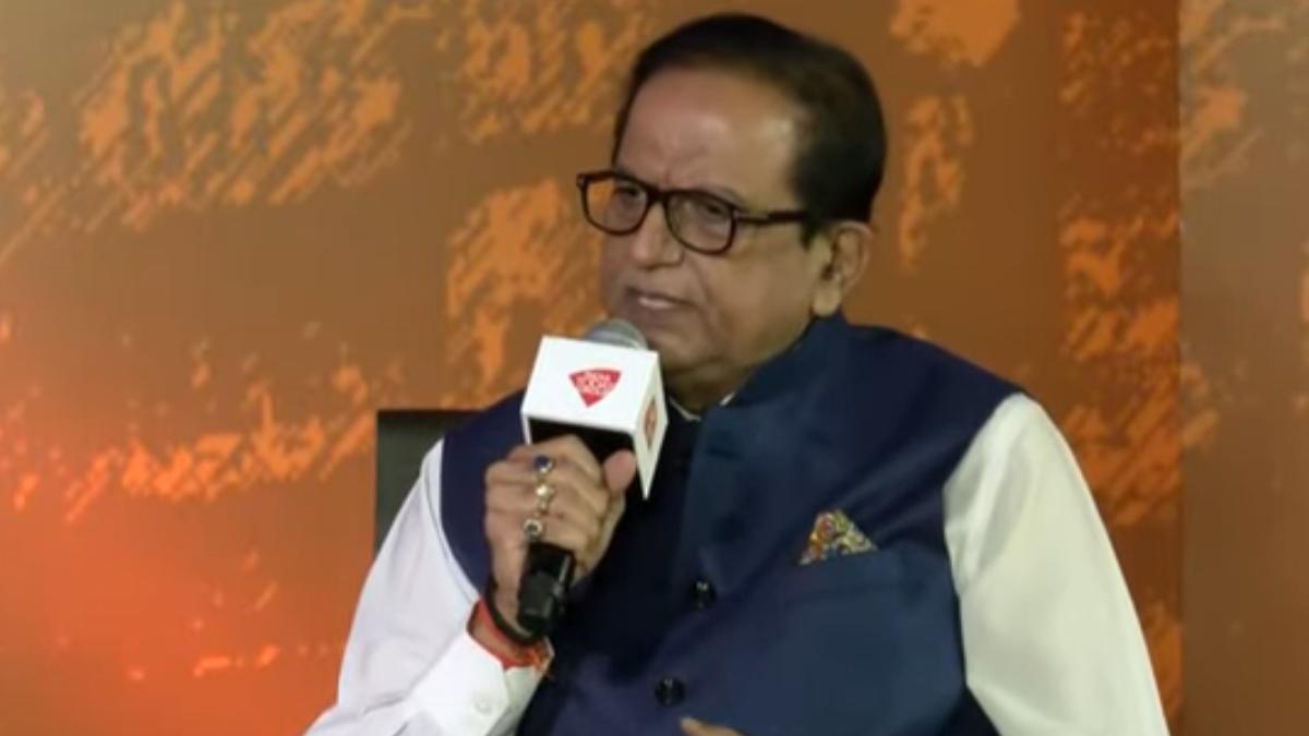 बीएसपी के महासचिव सतीश चंद्र मिश्रा.