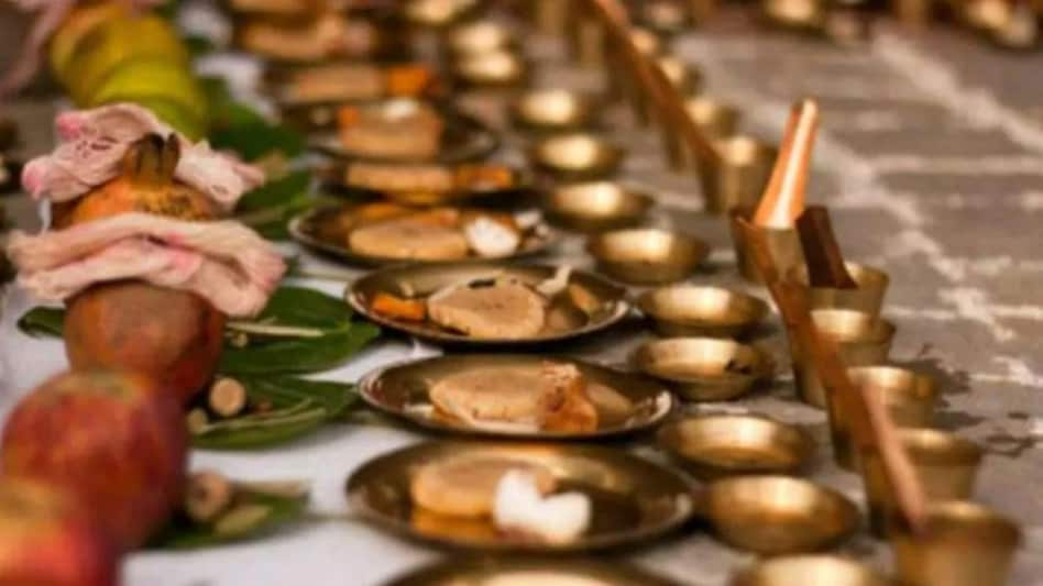 Pitru Paksha 2021 Dates: कब से शुरू हो रहे पितृ पक्ष? जानें श्राद्ध का  महत्व और प्रमुख तिथियां - Pitru paksha 2021 Shradh start date and  importance tlifd - AajTak