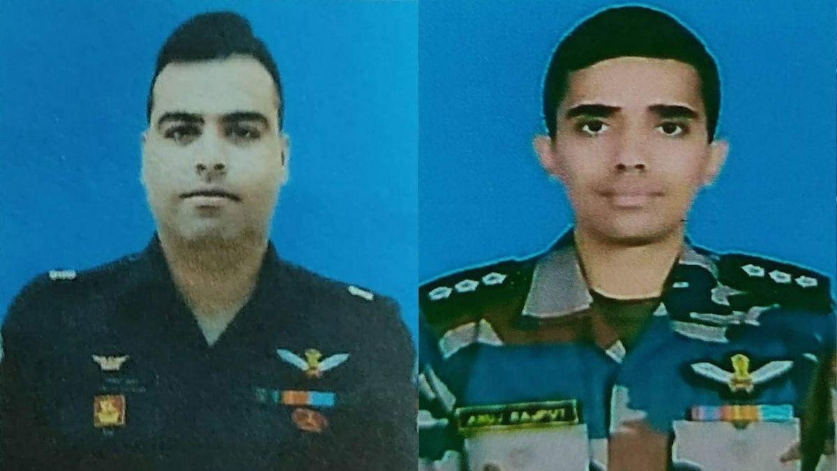 जम्मूः उधमपुर में आर्मी का हेलिकॉप्टर क्रैश, घायल पायलटों ने अस्पताल में  तोड़ा दम - jammu Udhampur Shivgarh Dhar area Army chopper crashed due to  bad weather ntc - AajTak