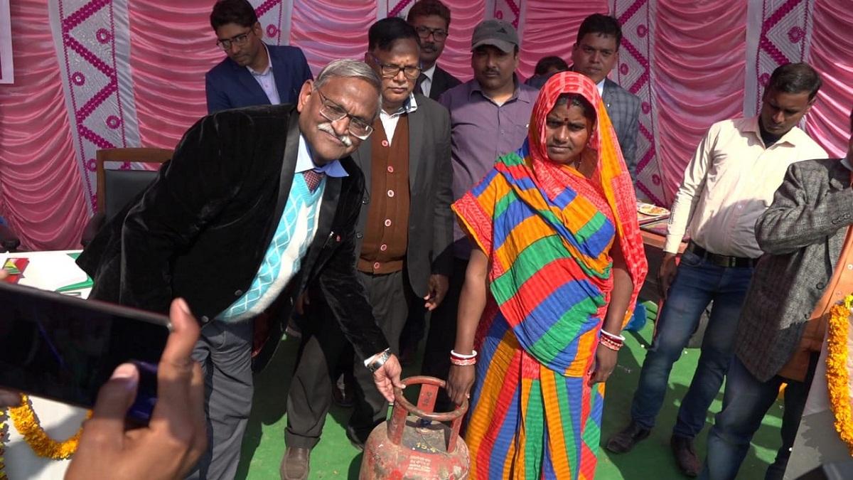 सुखेत मॉडल से  उज्जवला योजना के लाभार्थियों को हो रहा फायदा