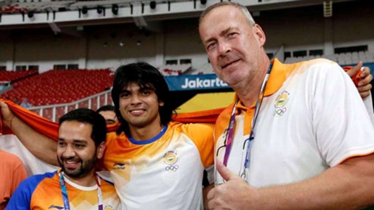 Neeraj Chopra with coach Uwe Hohn (Reuters)