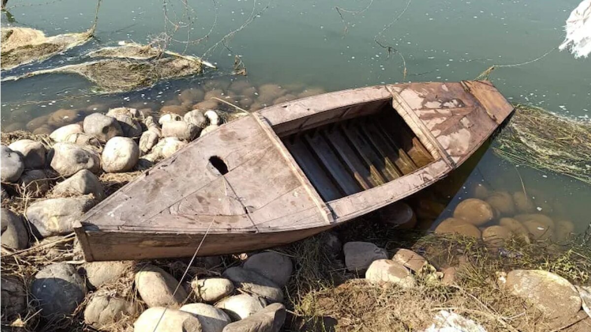 पाकिस्तान से आई बोट बीएसएफ ने की जब्त