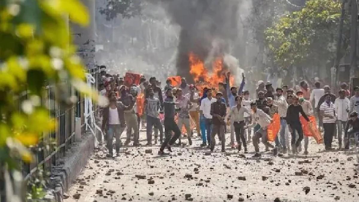 पिछले साल फरवरी में दिल्ली में दंगे हुए थे (फाइल फोटो)