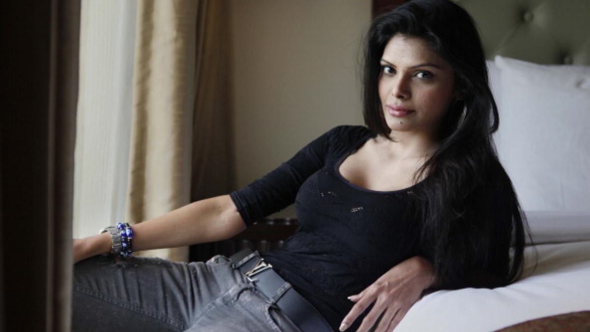 राज कुंद्रा-शिल्पा शेट्टी पर बरसीं शर्लिन चोपड़ा, बोलीं- कंपलेन वापस लेने का डाल रहे थे दबाव