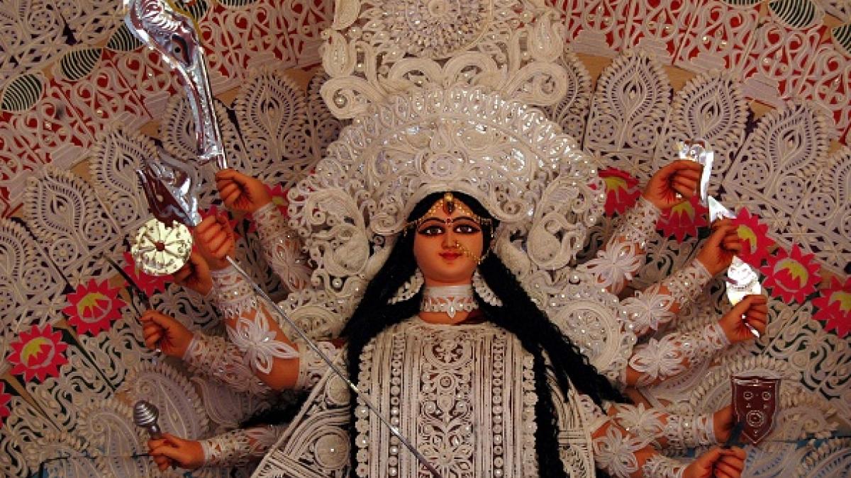 सुख-समृद्धि और माता की कृपा पाने के लिए जरूर करें ये उपाय 