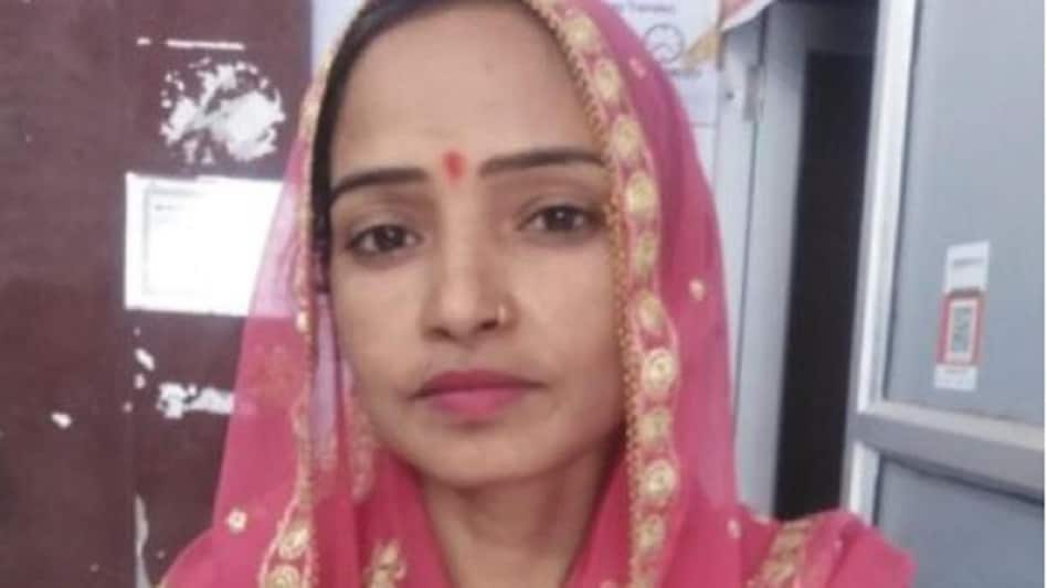 प्रेमी ने प्रेमिका की चाकू गोदकर हत्या की