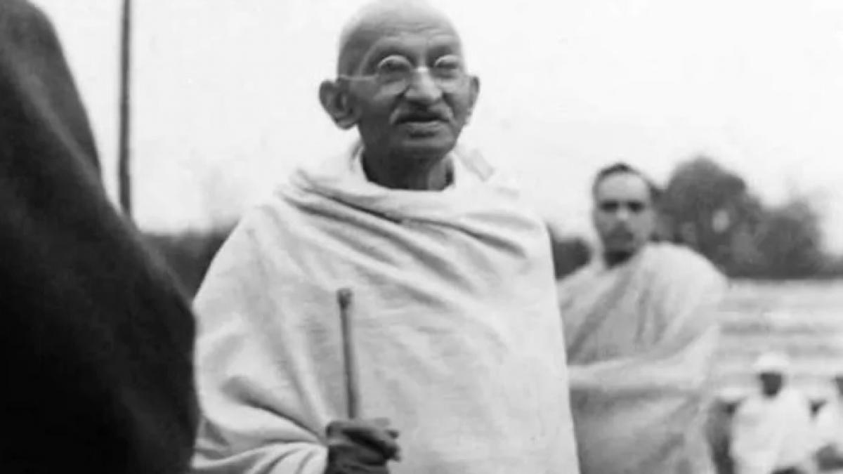 आर्यन बेल केस में महात्मा गांधी का जिक्र हुआ 