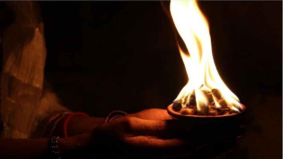 Narak Chaturdashi 2021: कब है नरक चतुर्दशी? जानें इस दिन का महत्व, होती है इन 6 देवों की पूजा - Narak Chaturdashi 2021 date puja shubh muhurat 6 gods worshiped on this day tlifd - AajTak