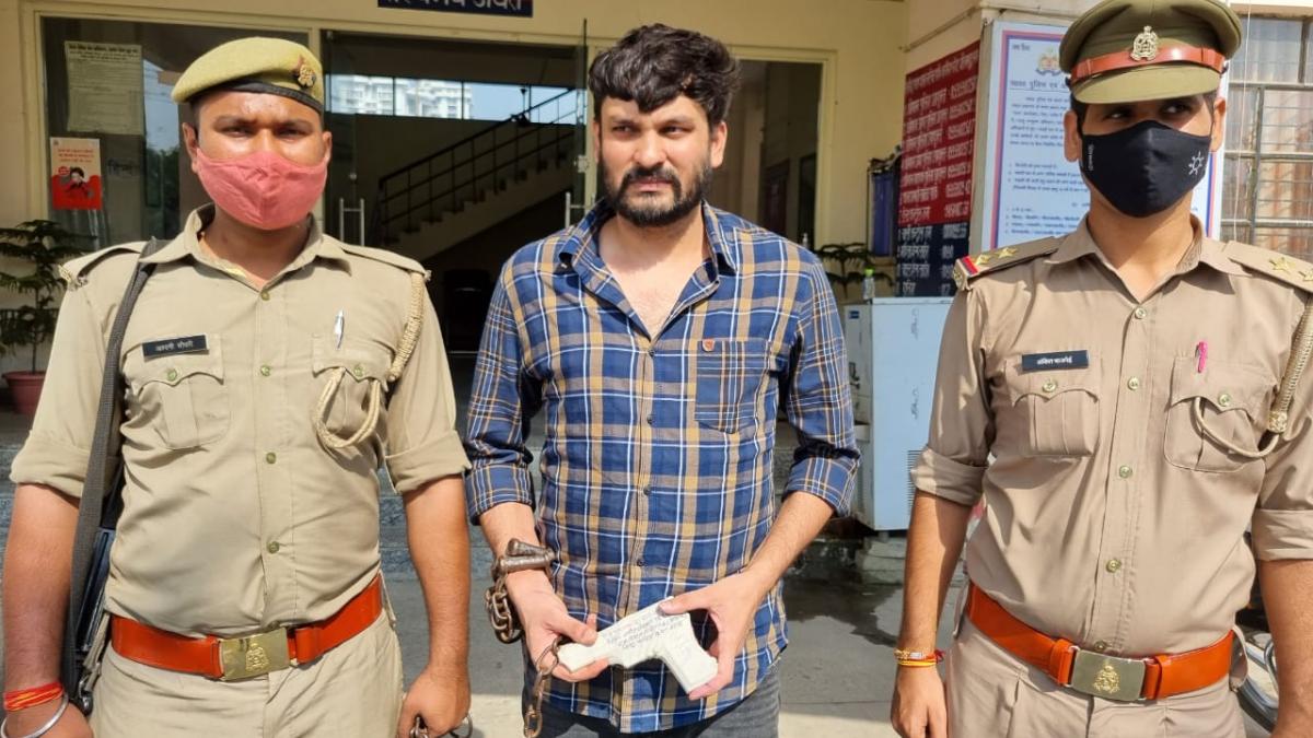 पुलिस की गिरफ्त में अपराधी नवीन जाट.