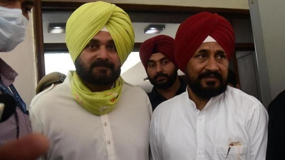 नवजोत सिंह सिद्धू और चरणजीत सिंह चन्नी (फाइल फोटो)