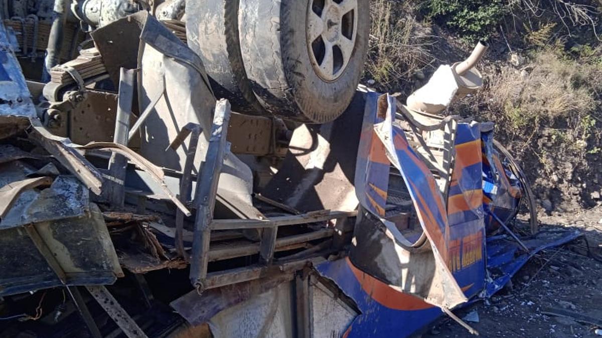 J-K: डोडा में खाई में गिरी बस, 8 की मौत, रेस्क्यू ऑपरेशन जारी, PM मोदी ने जताया दुख