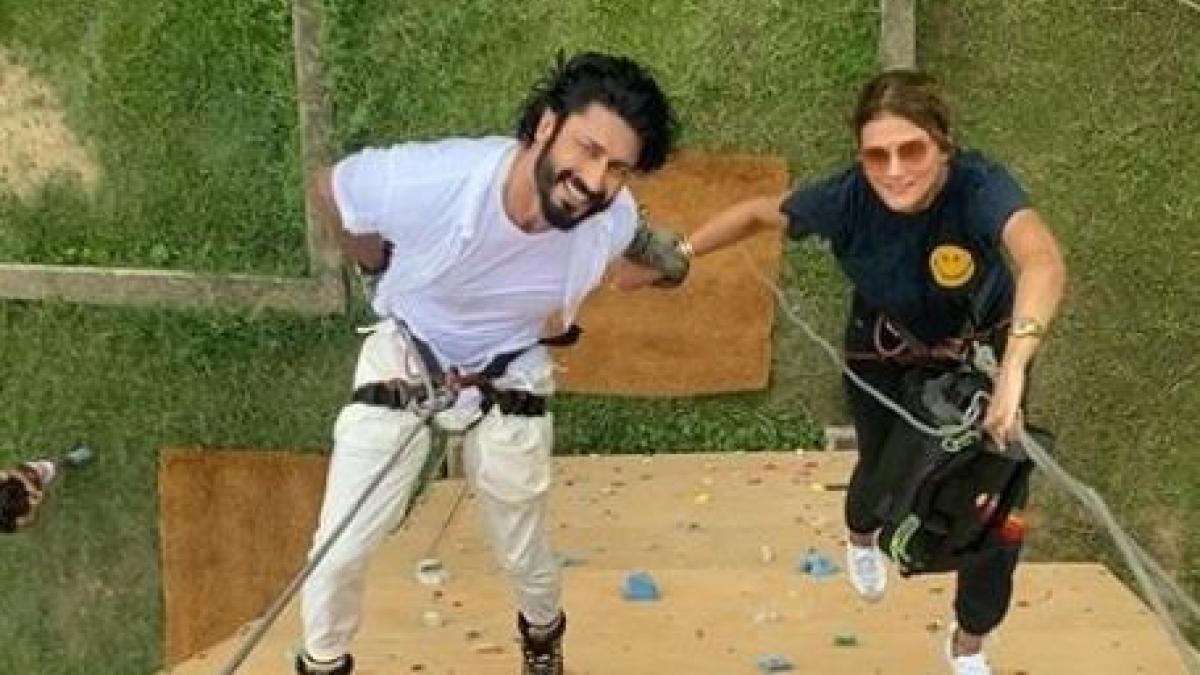 नंदिता संग विद्युत