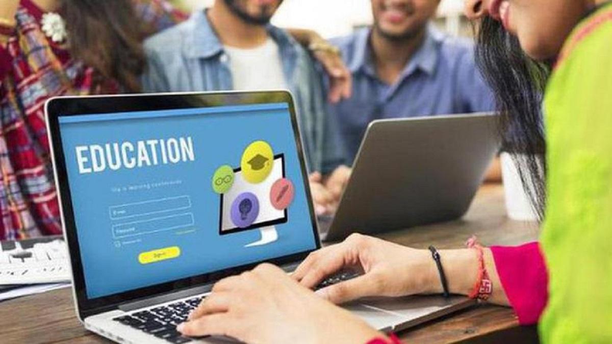 UP सरकार 20 लाख से अधिक युवाओं को लैपटॉप का वितरण शुरू करेगी