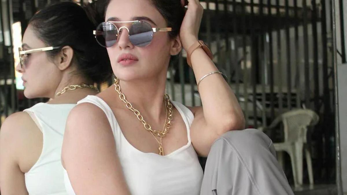 एक्ट्रेस युविका चौधरी (फोटो- इंस्टाग्राम)