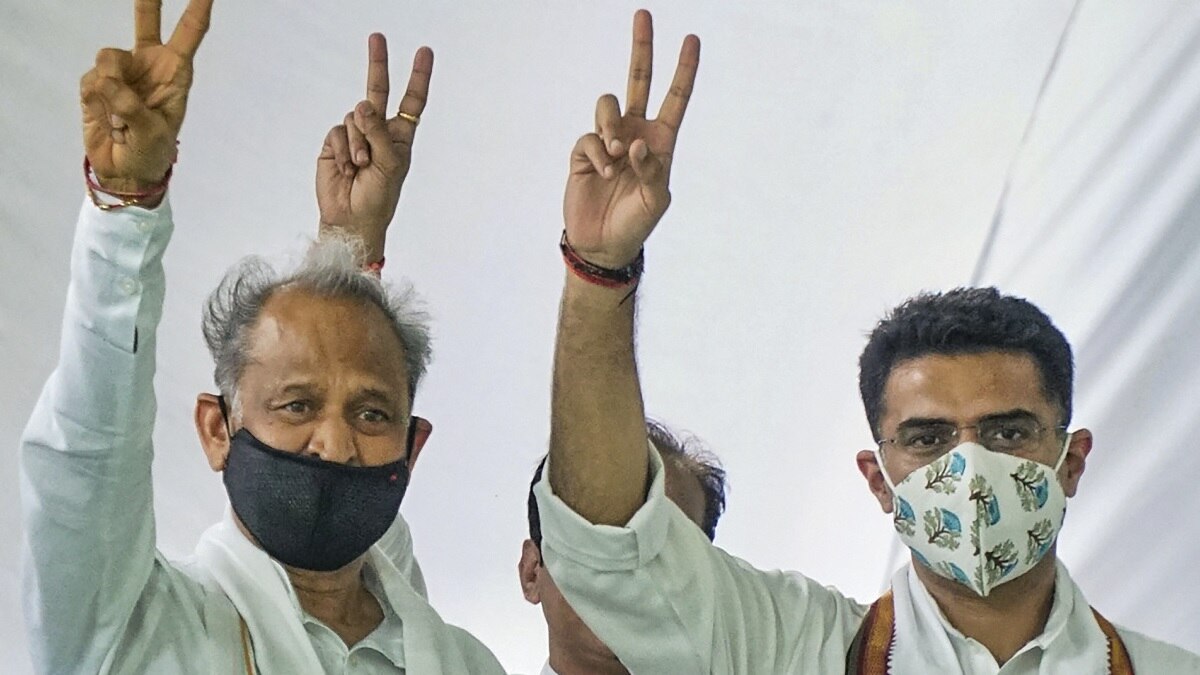 'उसे मंत्री बनाया तो कांग्रेस साफ', राजस्थान कैबिनेट में बदलाव से गहलोत-पायलट खुश लेकिन विधायक नाराज