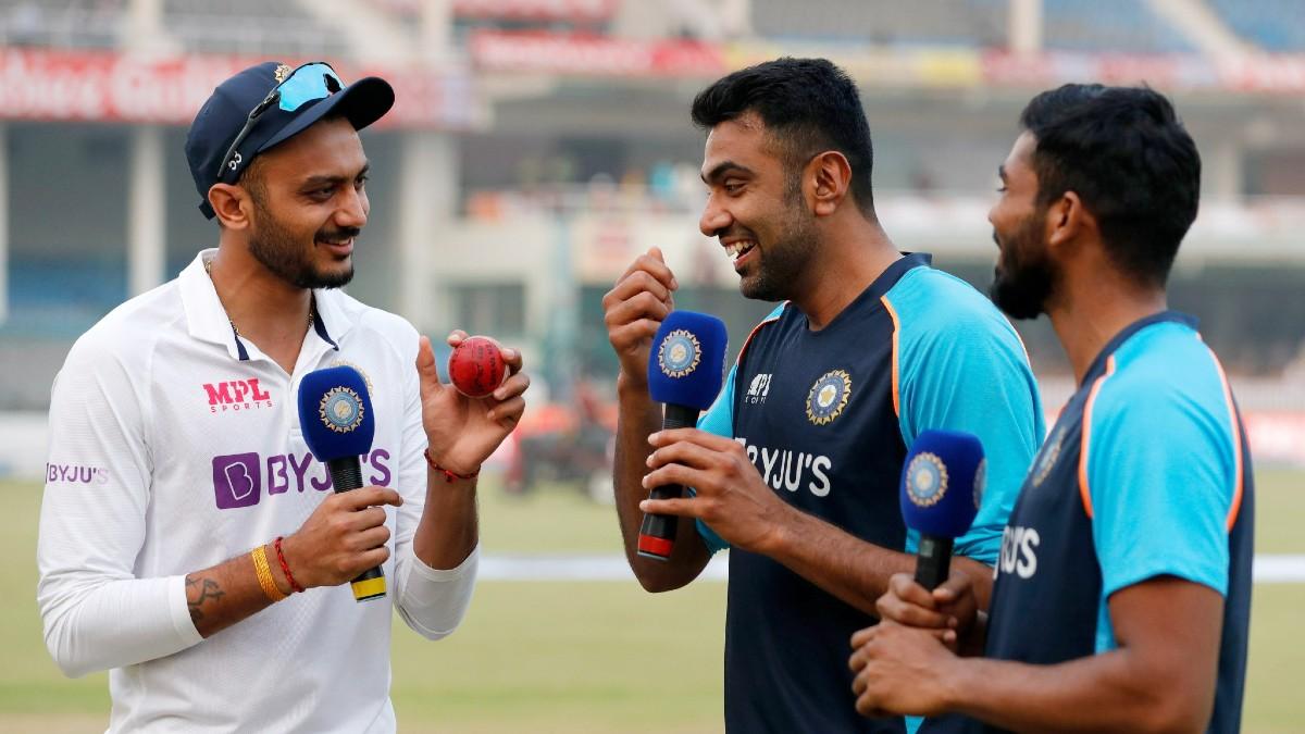 Axar Patel to Ravichandran Ashwin (Twitter/BCCI)