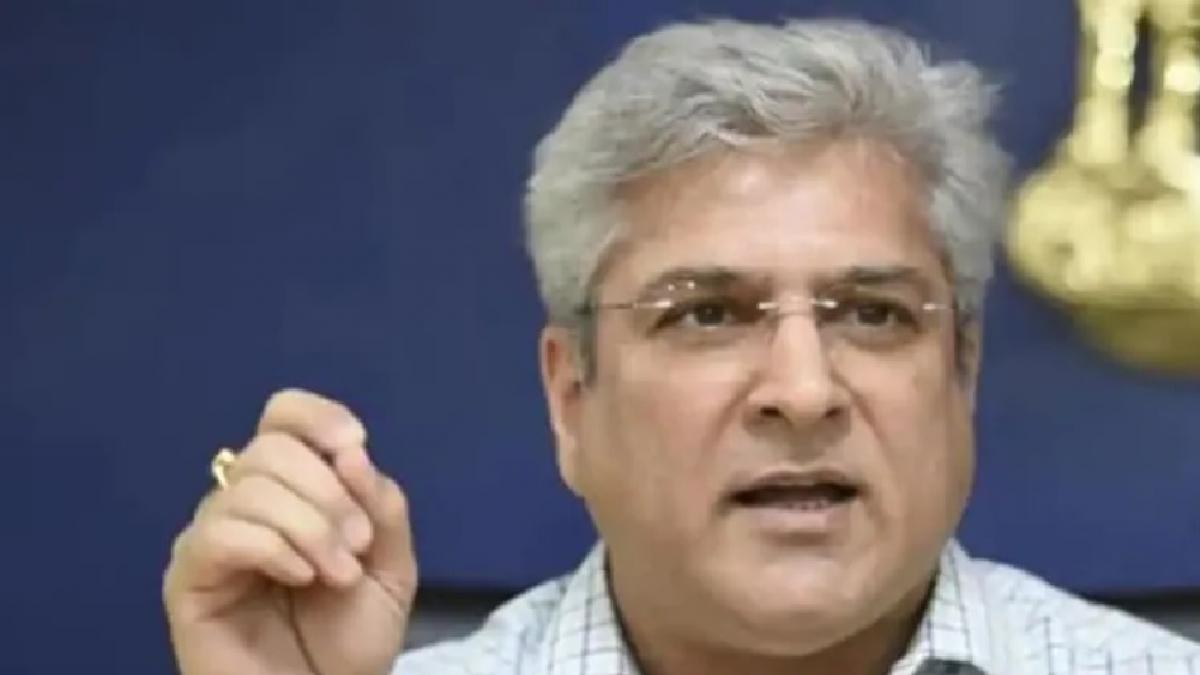 इलेक्ट्रिक वाहनों को चार्ज करने के लिए करने होंगे 2500 खर्च