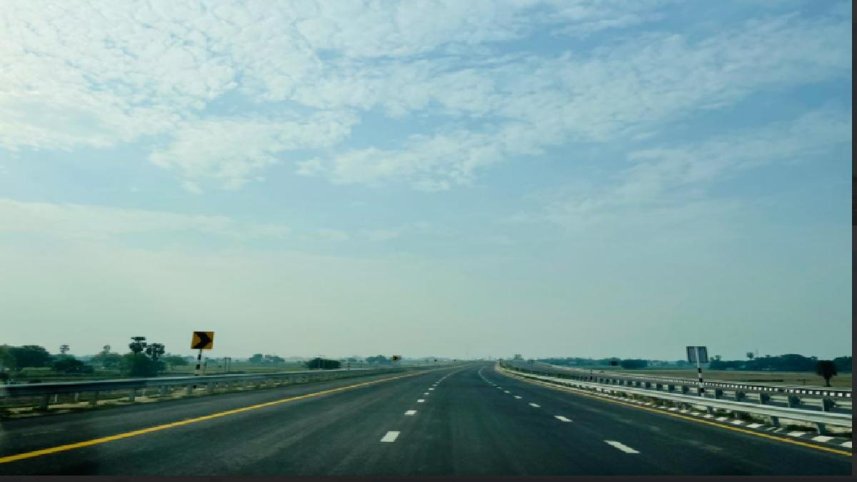  पूर्वांचल एक्सप्रेसवे के बाद लखनऊ का आउटर रिंग रोड लोगों के लिए एक बड़ी सौगात बनेगा.