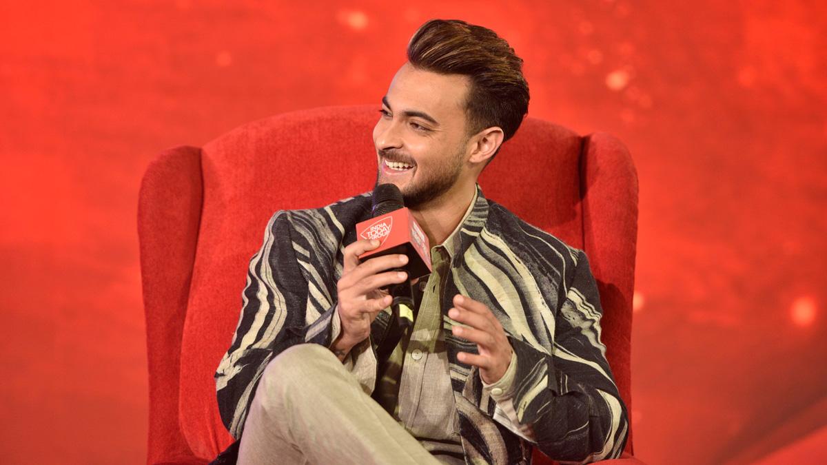 आयुष शर्मा