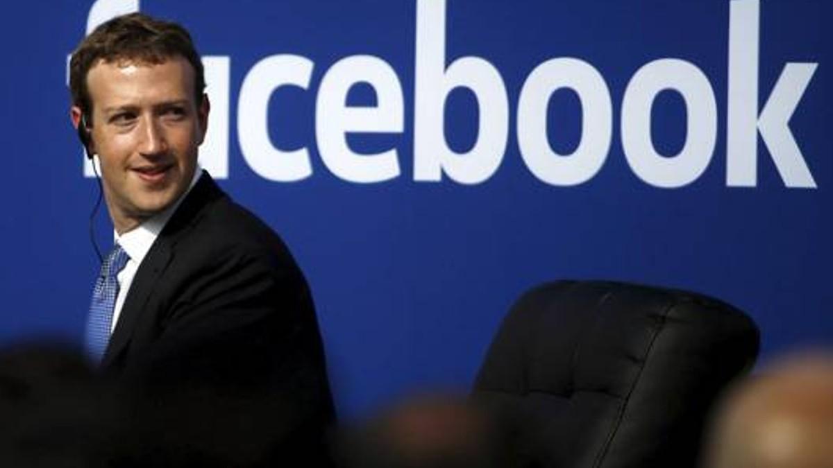 फेसबुक के संस्थापक जुकरबर्ग (फाइल फोटो)